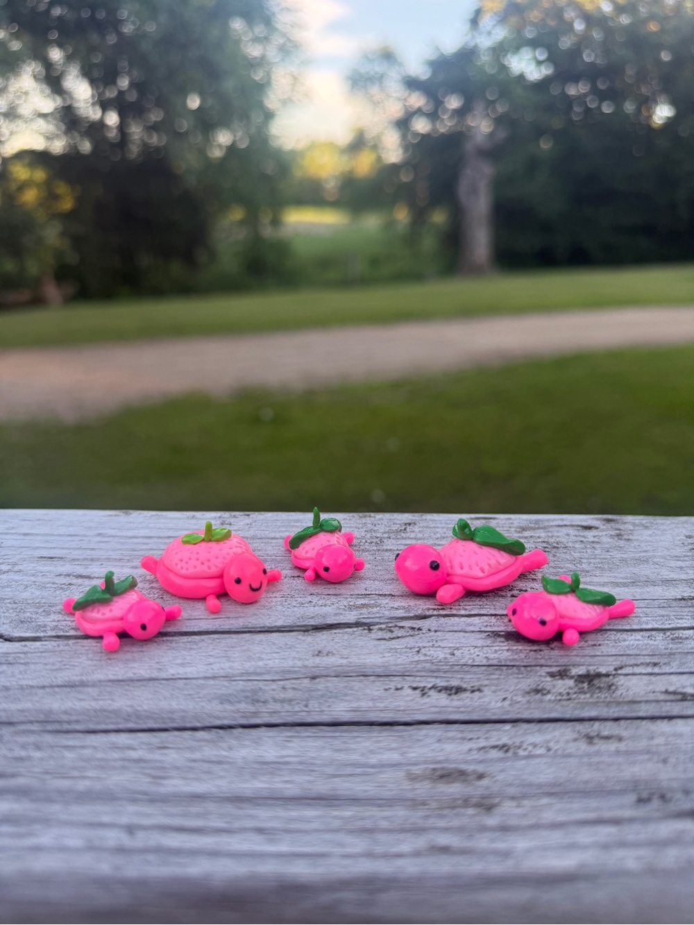Set of 5 Pink Turtle Trinkets with Green Leaves